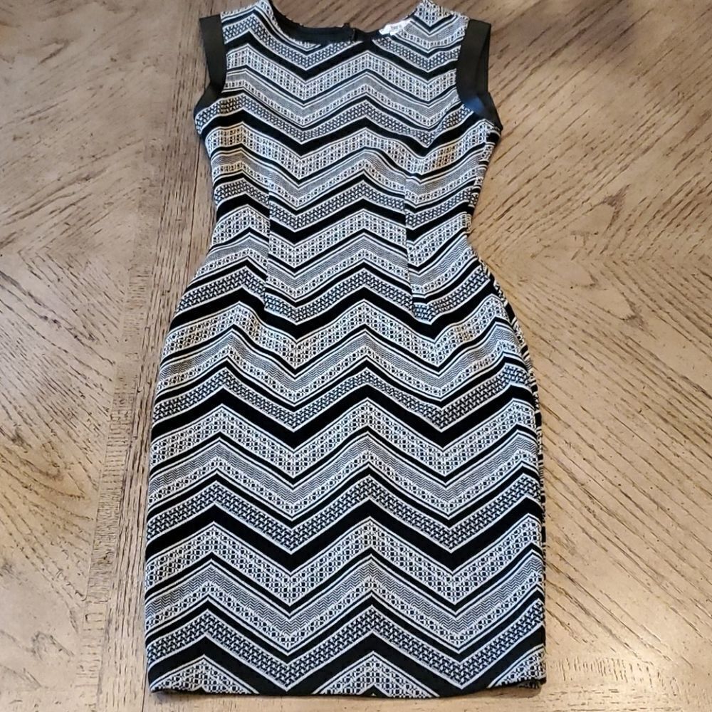 Black and white XS bar lll dress.